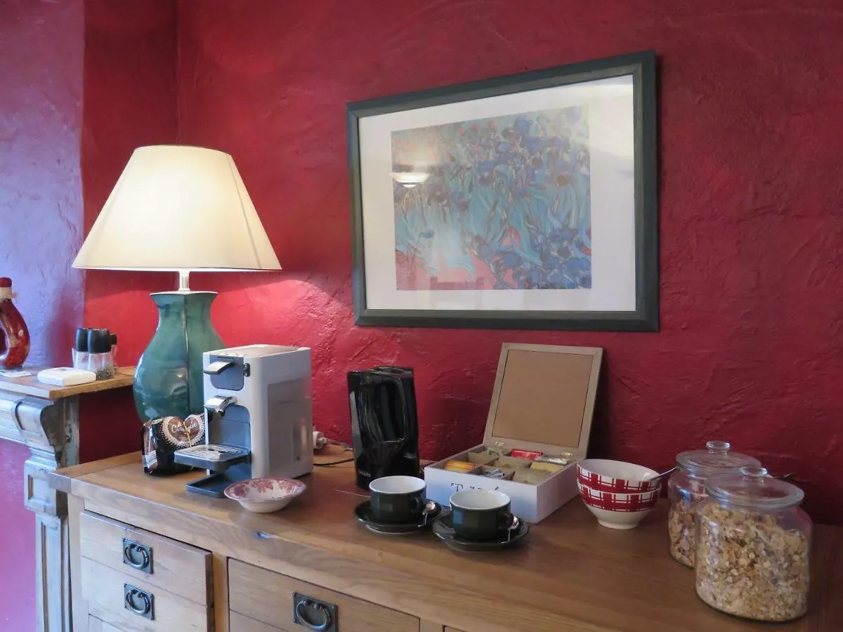 La Porte Bleue Saint-Antonin Bed & Breakfast