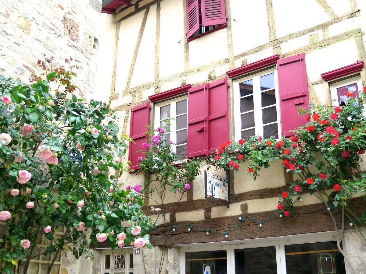 Bed & Breakfast La Porte Bleue Saint-Antonin