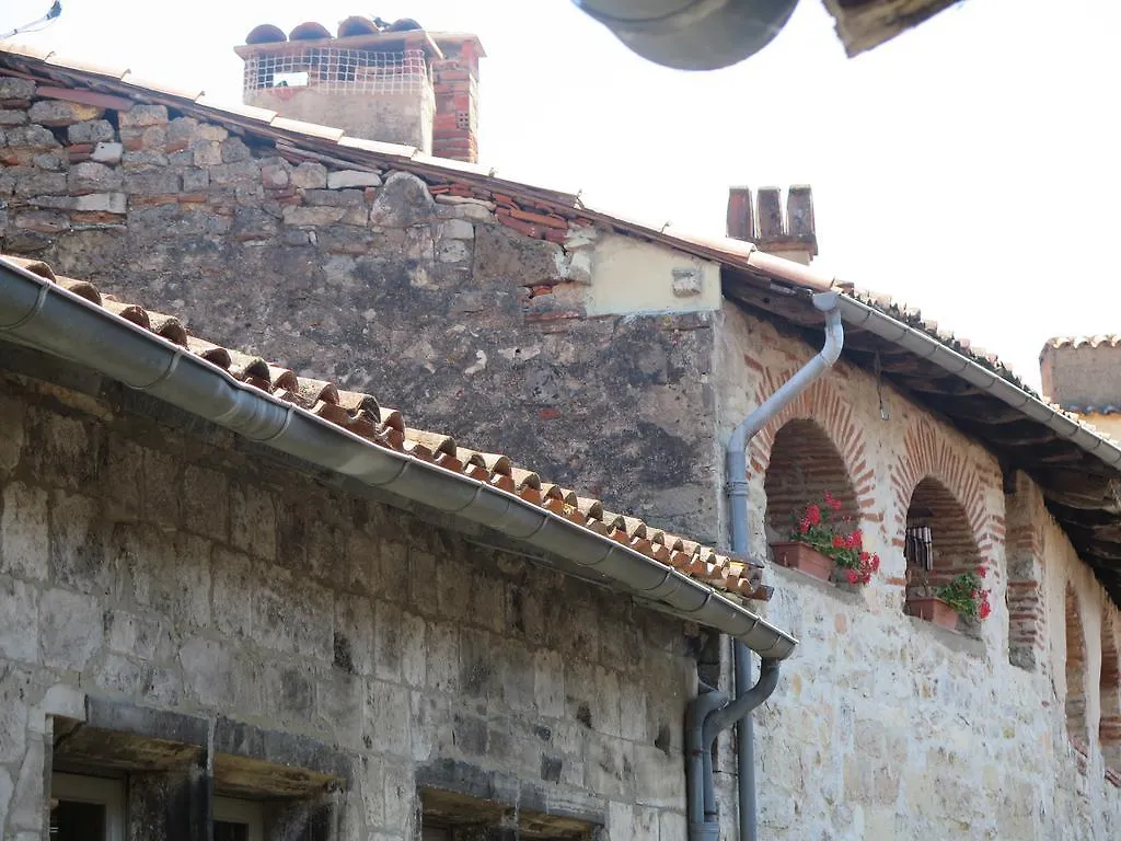 La Porte Bleue Bed & Breakfast Saint-Antonin France
